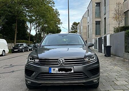 VW Touareg Volkswagen 3.0 V6 TDI SCR Tiptronic -