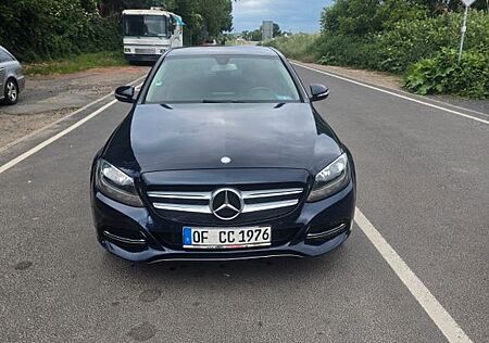 Mercedes-Benz C 200 -