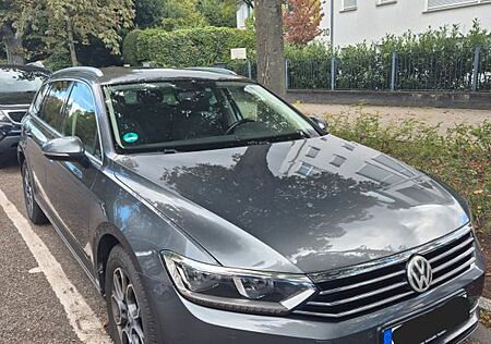 VW Passat Variant Volkswagen Passat B8 Variant 1.6 TDI BlueMotion