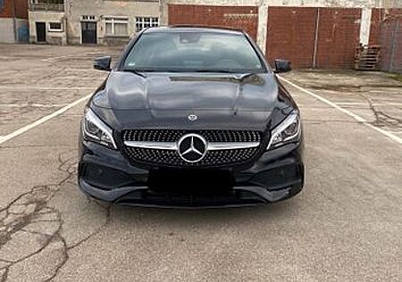 Mercedes-Benz CLA 180 AMG Line AMG Line