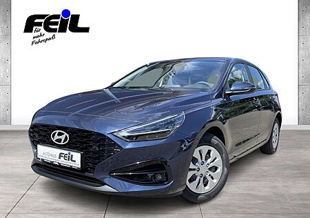 Hyundai i30 Advantage DAB LED RFK Klimaaut. PDC