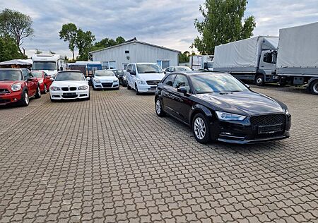 Audi A3 attraction*Navi*