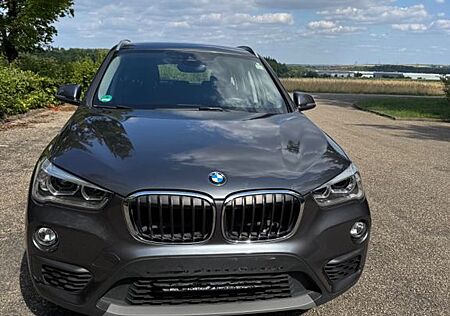 BMW X1 sDrive20i Advantage Steptronic DCT Advantage