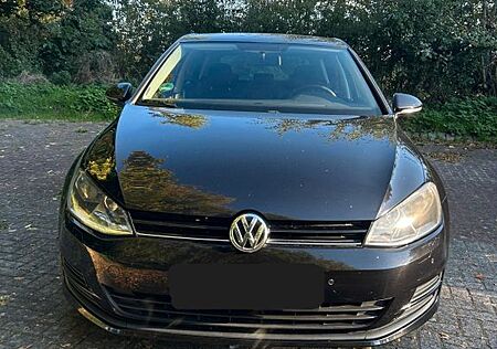 VW Golf Volkswagen 1.6 TDI BMT Trendline Trendline