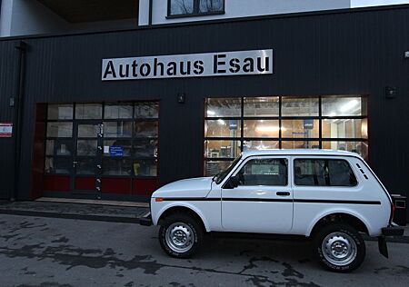 Lada Taiga Basis 4x4 Servo AHK ABS 15200Km org