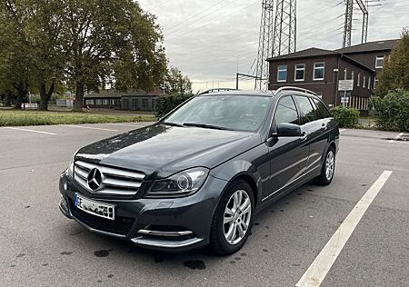 Mercedes-Benz C 220 CDI 4MATIC T Autom. -