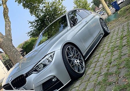 BMW 328i -