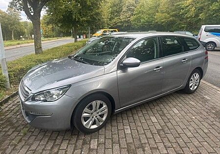 Peugeot 308 SW Style BlueHDi 120 STOP & START 6-Gang