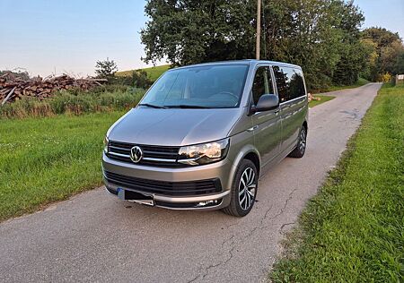 VW T6 Multivan Volkswagen 2.0TDI AUTO AHK KAMERA PDC MFL SHZ