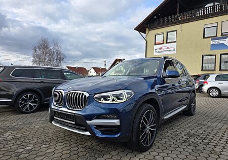 BMW X3 xDrive 20 i Luxury Line / TÜV NEU