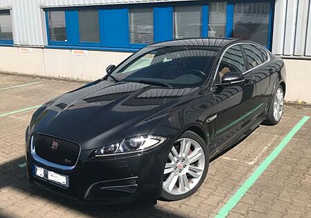 Jaguar XF 3.0 L V6 Diesel S -