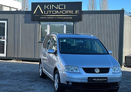 VW Touran Volkswagen 2.0 TDI Highline *7SITZER*1HAND*6Gang*Pdc