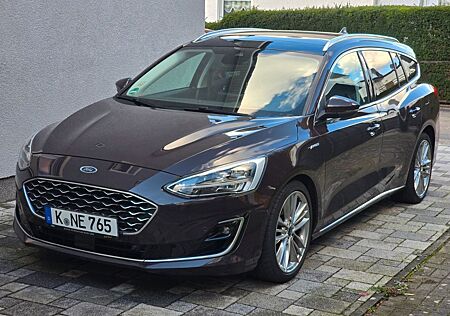 Ford Focus 1,5 Vignale Turnier Panoramadach / HeadUp