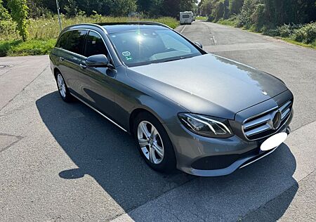 Mercedes-Benz E 220 E 220d T AVANTG. Autom.*360*Pano*Comd*digcockpit