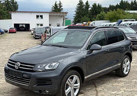 VW Touareg Volkswagen V6 TDI R-LINE * Panorama *