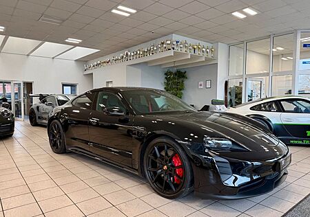 Porsche Taycan GTS ACC/Carbon/Panorama/APPROVED
