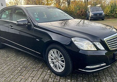 Mercedes-Benz E 200 E Limousine CGI BlueEfficiency