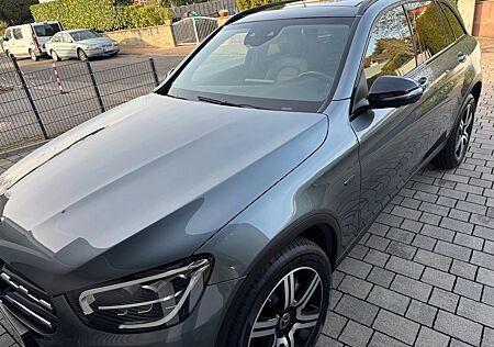 Mercedes-Benz GLC 300 e 4M - Sehr gepflegt! Mega Ausstattung!