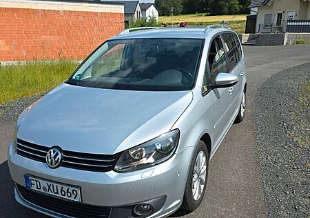 VW Touran Volkswagen 1.4 TSI DSG Highline Highline Automatik
