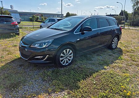 Opel Astra J 2,0 L . Sports Tourer Exklusiv