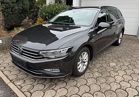 VW Passat Variant Volkswagen Automatik *TÜV NEU*ACC*SHZ*Navi*