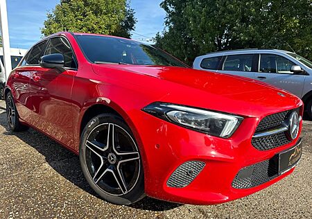 Mercedes-Benz A 220 4Matic *WideS/MultiB/MemoryS/Kam/18zAMG/Ca