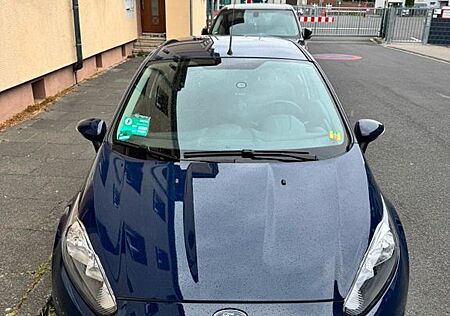 Ford Fiesta 1,0 EcoBoost 74kW Champions Edition C...