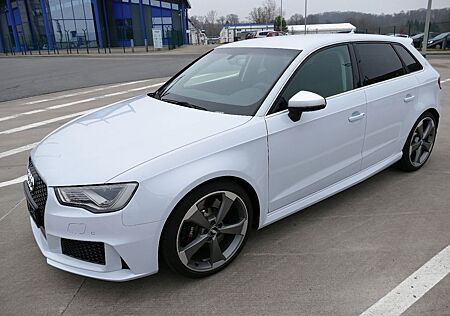 Audi RS3 2.5 TFSI S tronic quattro Sportback 1.HAND