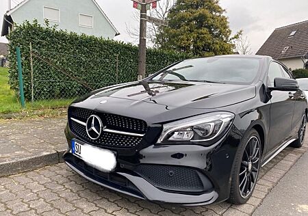 Mercedes-Benz CLA 200 Shooting Brake CLA 200 AMG Line Shoo...