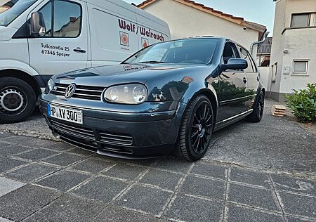 VW Golf Volkswagen 2.8 V6 4motion V6