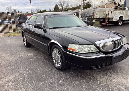 Lincoln Town Car best condition on internet
