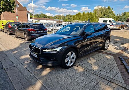Volvo V60 CC V60 Cross Country Pro AWD*1.HAND*Navi*SHZ*LED*