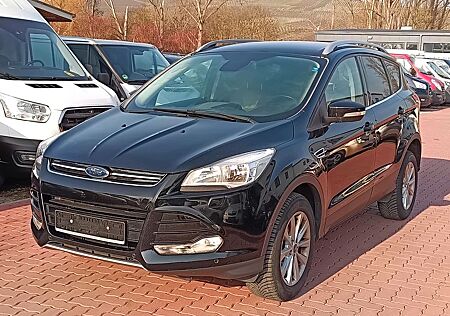 Ford Kuga Titanium4x4 Automatik*CarPlay*SHZ*Parkhilfe