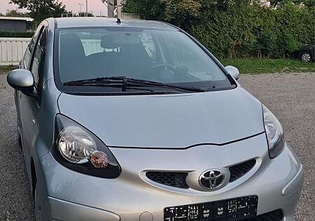 Toyota Aygo (X) Aygo TÜV neu!