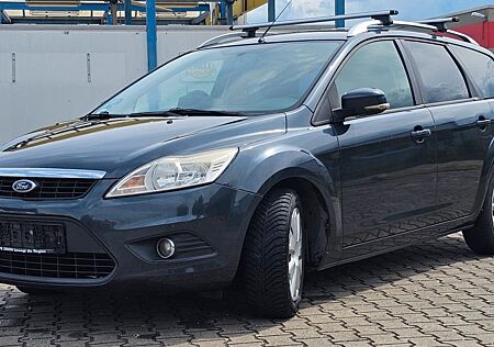 Ford Focus 1,6 Ambiente Turnier Ambiente