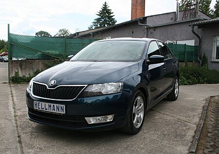 Skoda Rapid mit KlimaAT, Alu + GJR, PDC, etc