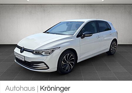 VW Golf Volkswagen VIII MOVE 1.5 TSI AHK Rear View ACC LED