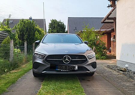 Mercedes-Benz A 250 e DCT - Progressive