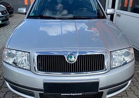 Skoda Superb Elegance/Klimaanlage,Tempomat HU/AU NEU!