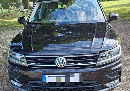 VW Tiguan Volkswagen 2.0 TDI SCR Comfortline Comfortline