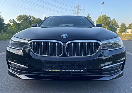 BMW 530 i X DRIVE*HUD*CARPLAY*NAVI*DIGITALTACHO*