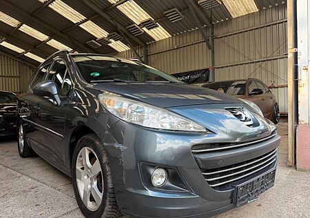 Peugeot 207 gebraucht kaufen Peugeot 207 SW Premium /Panorama