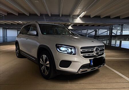 Mercedes-Benz GLB 220 d DCT -