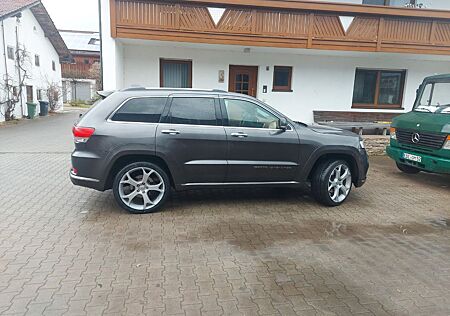 Jeep Grand Cherokee 3.0l V6 MultiJet 184kW Summit...