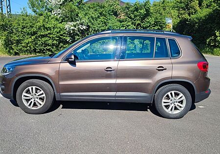 VW Tiguan Volkswagen 2.0 TDI SCR 135 DSG 4M BMT LOU Sport ...