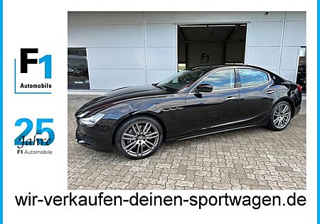 Maserati Ghibli 3.0 V6 LM 20´ Leder