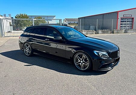 Mercedes-Benz C 63 AMG C 63 Mercedes-AMG T