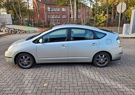 Toyota Prius 1.5-l-VVT-i Sol