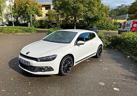 VW Scirocco Volkswagen 2.0 TSI Standard