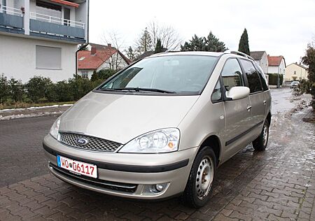 Ford Galaxy 2.3 16V Ghia 7-Sitzer